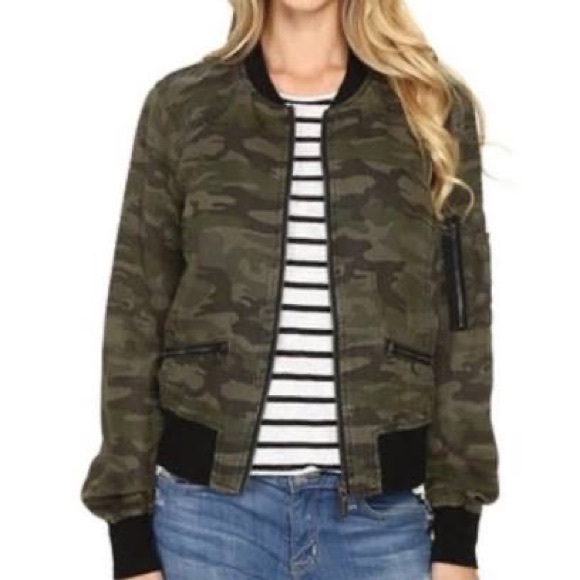 Sanctuary Jackets & Blazers - sanctuary camo bomber jacket